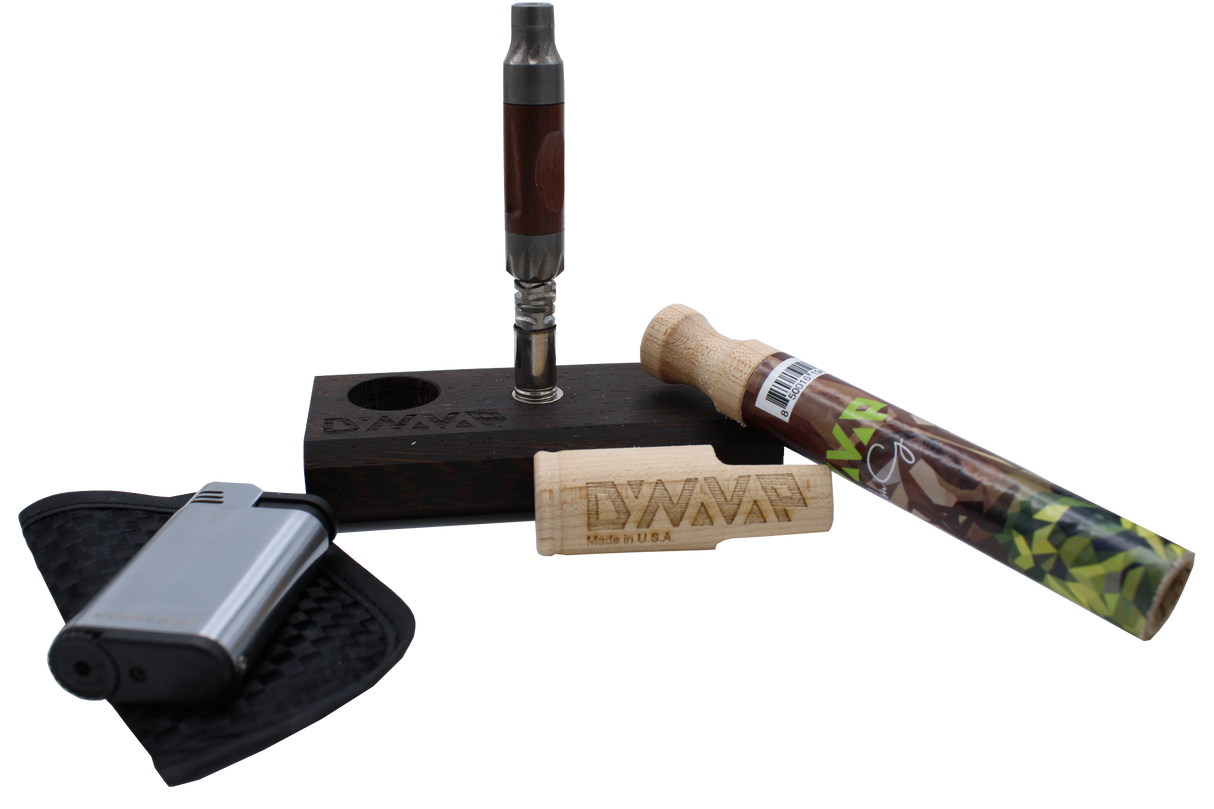 product view of the Dynavape Vong. A special version with fully inerchangable to be disassembled for cleaning or customization. Able to be used for normal dry herb smoking and a vapor rig for glass bongs. made of strong titanium for long lasting experince.