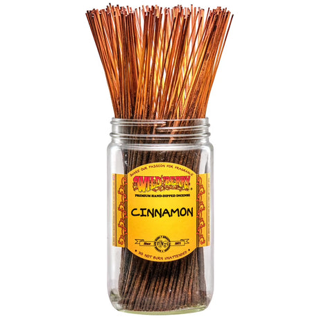 front view of the Wild Berry Cinnamon 100 count jar. A product with deep aromas of Spice, intensity and warmth, hand made by Wild Berry.