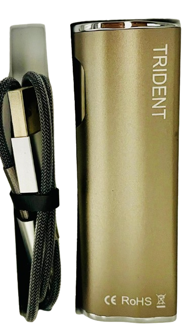 Front facing view of the Trident 5-Degree 450mAh 510 Battery in matte black. This innovative vape battery features a unique 5-degree tilted top to provide a more natural, ergonomic inhalation angle while using your oil cartridges.
