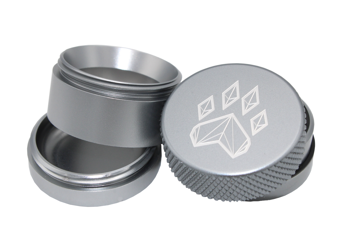 Wolf Traditional 4-Piece Herb Grinder Small 1.5"