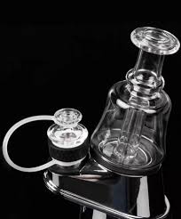 View of the SOC vape with its bubbler showing how the replacement device looks in the E-rig.