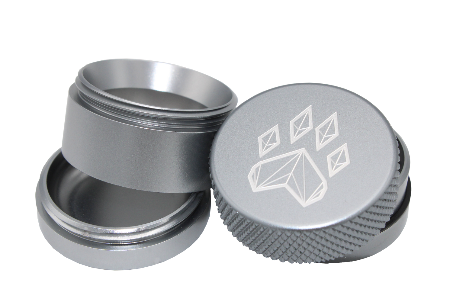 exploded view of the Wolf grinder 1.5" 4 piece grinder. Made of lightweight and durable aluminum. it is precisely made that provides a consistent shred with its sharp teeth while being portable. I ti made in a durable anodized silver coloring.