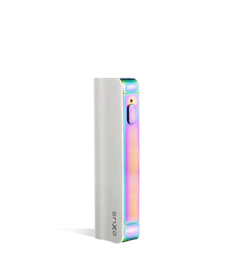 Front view of the Exxus Snap VV 650mAh cartridge vaporizer in sleek white. This compact, stealthy 510-thread battery features a recessed chamber designed to perfectly conceal and protect your favorite oil cartridges on the go.
