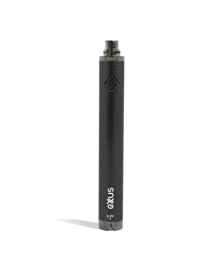 Front close-up view of a single Exxus Vape 1600mAh battery in sleek black. Powered by a robust 1600mAh capacity cell, this durable and highly reliable 510-thread pen battery ensures extended vaping sessions without the need for constant recharging.