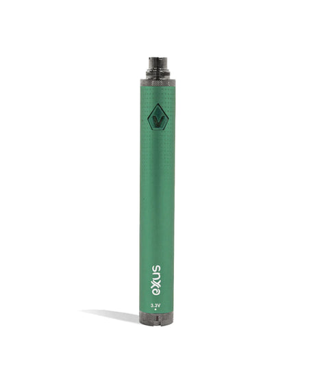 Front close-up view of a single Exxus Vape 1600mAh battery in sleek green. Powered by a robust 1600mAh capacity cell, this durable and highly reliable 510-thread pen battery ensures extended vaping sessions without the need for constant recharging.