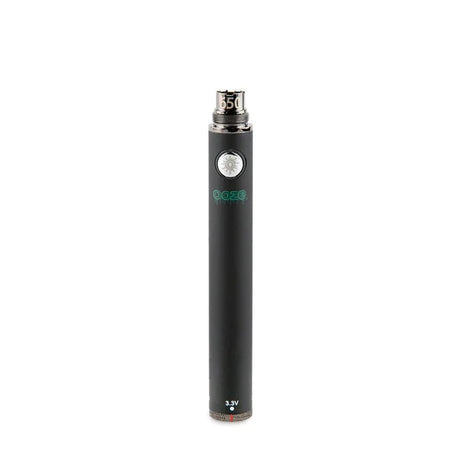 Top down angled view of the Ooze Twist 650mAh battery in black highlighting the universal 510 thread connection in silver. Expertly machined to industry standards, this top connection safely and securely fits the vast majority of pre-filled oil and extract cartridges on the market.