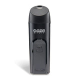 Front view of the Ooze Verge 2500mAh dry herb vaporizer in sleek panther black. This premium, travel-friendly flower vaporizer features a powerful battery and an advanced triple heating system for highly efficient, even extraction.